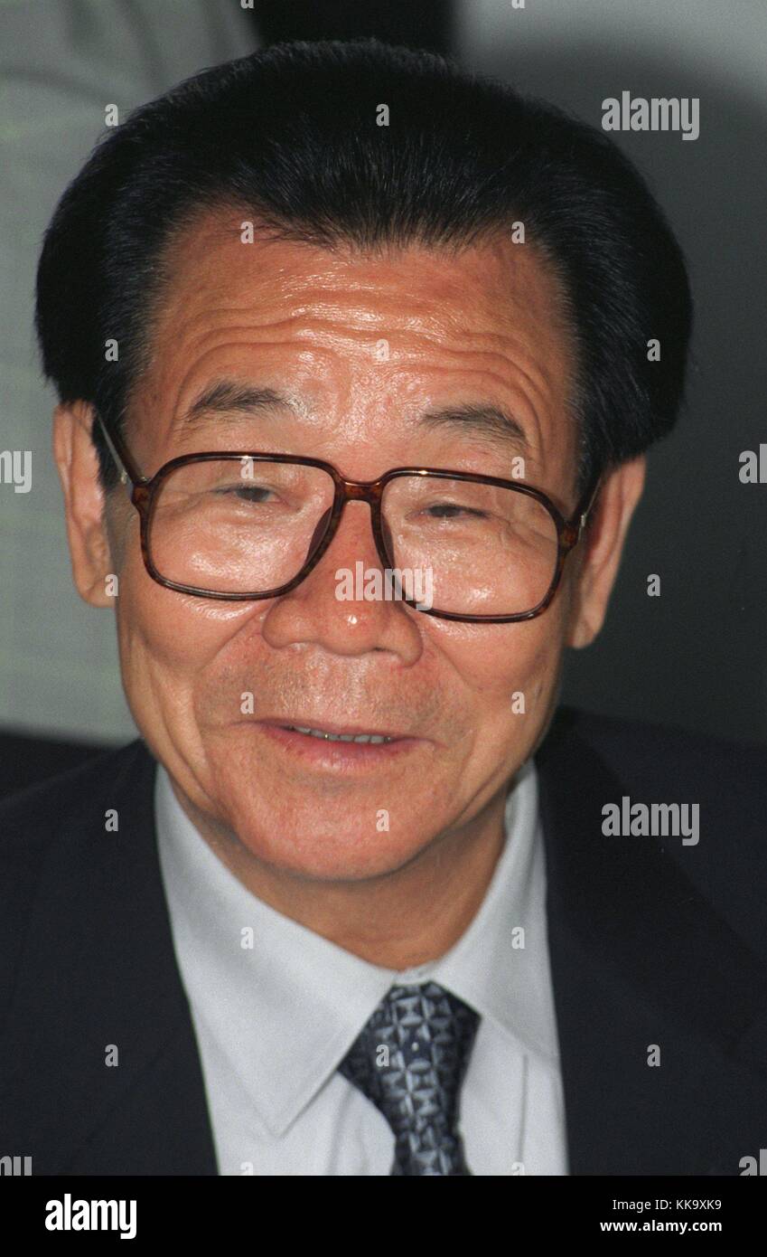 The Chinese topranking politician Li Ruihuan is considered to be the