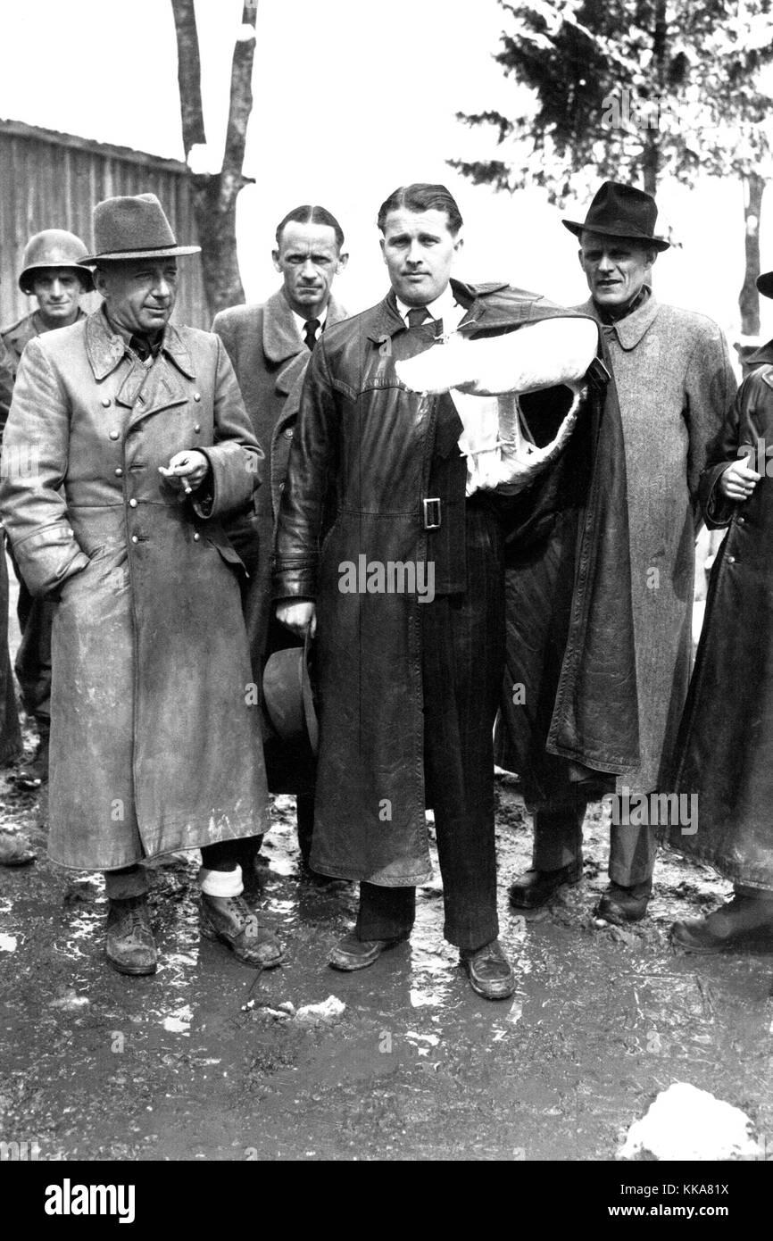 Von Braun, with his arm in a cast from a car accident, surrendered to the Americans during World War 2. Wernher Magnus Maximilian Freiherr von Braun, Dr. Wernher von Braun, German, later American, aerospace engineer and space architect credited with inventing the V-2 rocket for Nazi Germany and the Saturn V for the United States Stock Photo