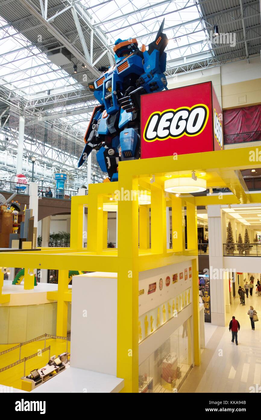 øverst Korn overdrivelse The LEGO store at Mall of America in Bloomington, Minnesota, USA Stock  Photo - Alamy