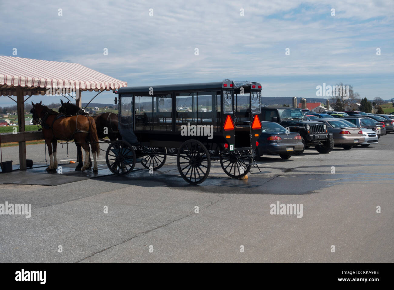 Amish Buggy Parking Stock Photos & Amish Buggy Parking ...