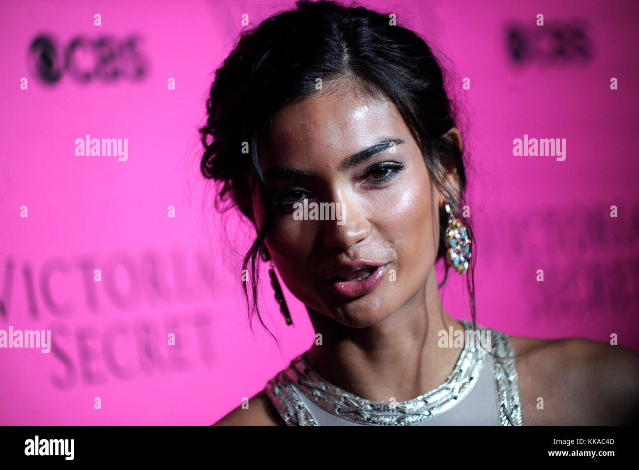 New York, USA. 28th Nov, 2017. Kelly Gale attends the 2017 Victoria's Secret Fashion Show viewing party pink carpet at Spring Studios on November 28, 2017 in New York City. Credit: Geisler-Fotopress/Alamy Live News Stock Photo