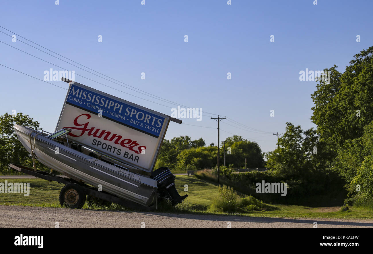 De Soto Iowa Usa 6th June 2017 A Sign Alongside State Route