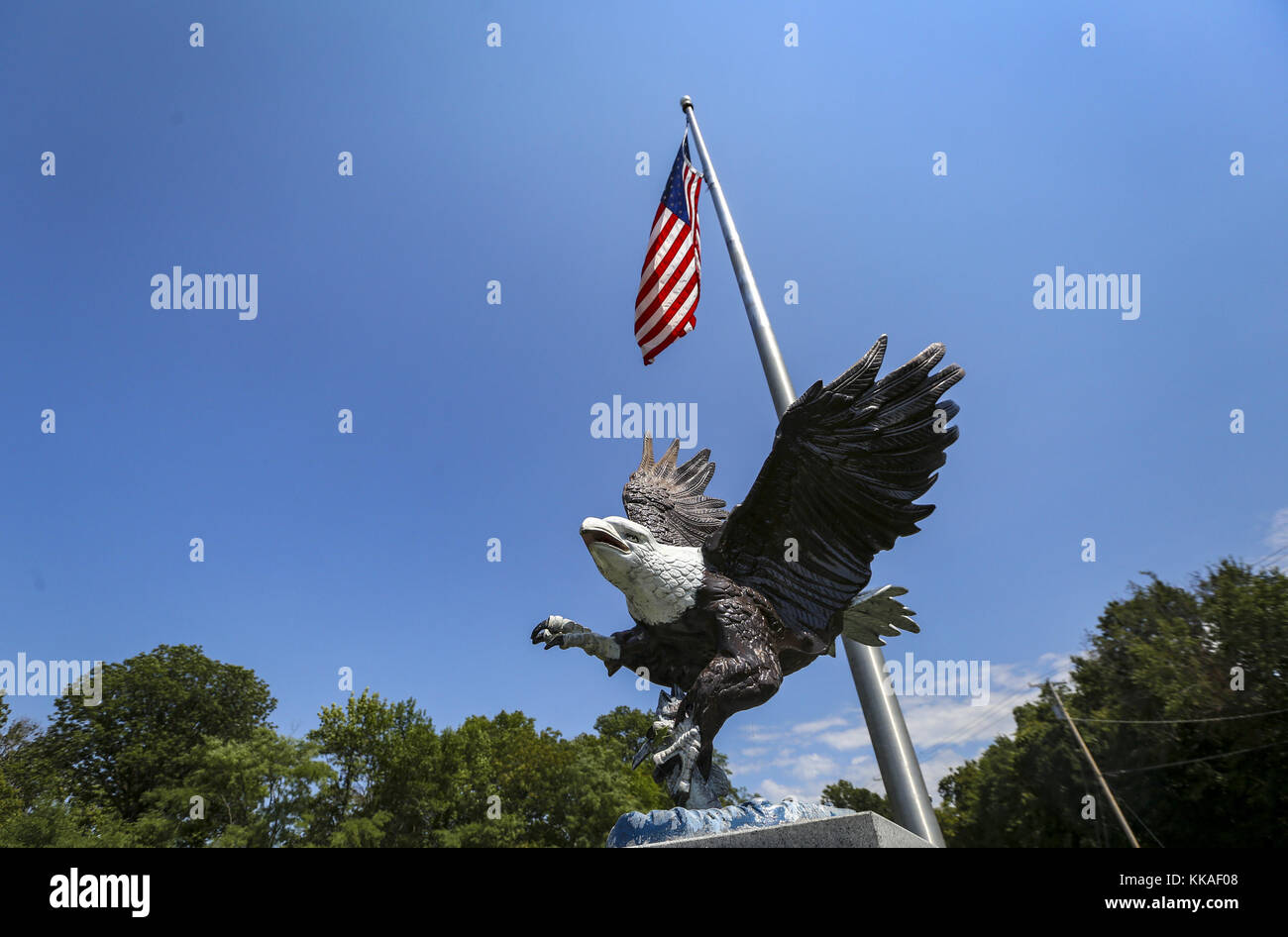 Hamilton Iowa Hamilton, Iowa, USA. 3rd Aug, 2017. A statue of a bald eagle taking ...