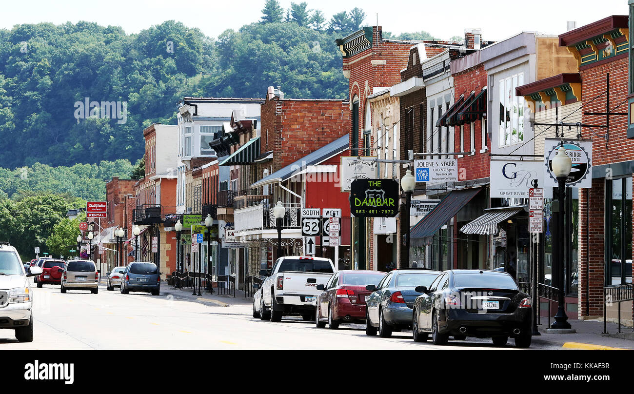 Bellevue, Iowa, USA. 6th July, 2017. The Great River Road passes right