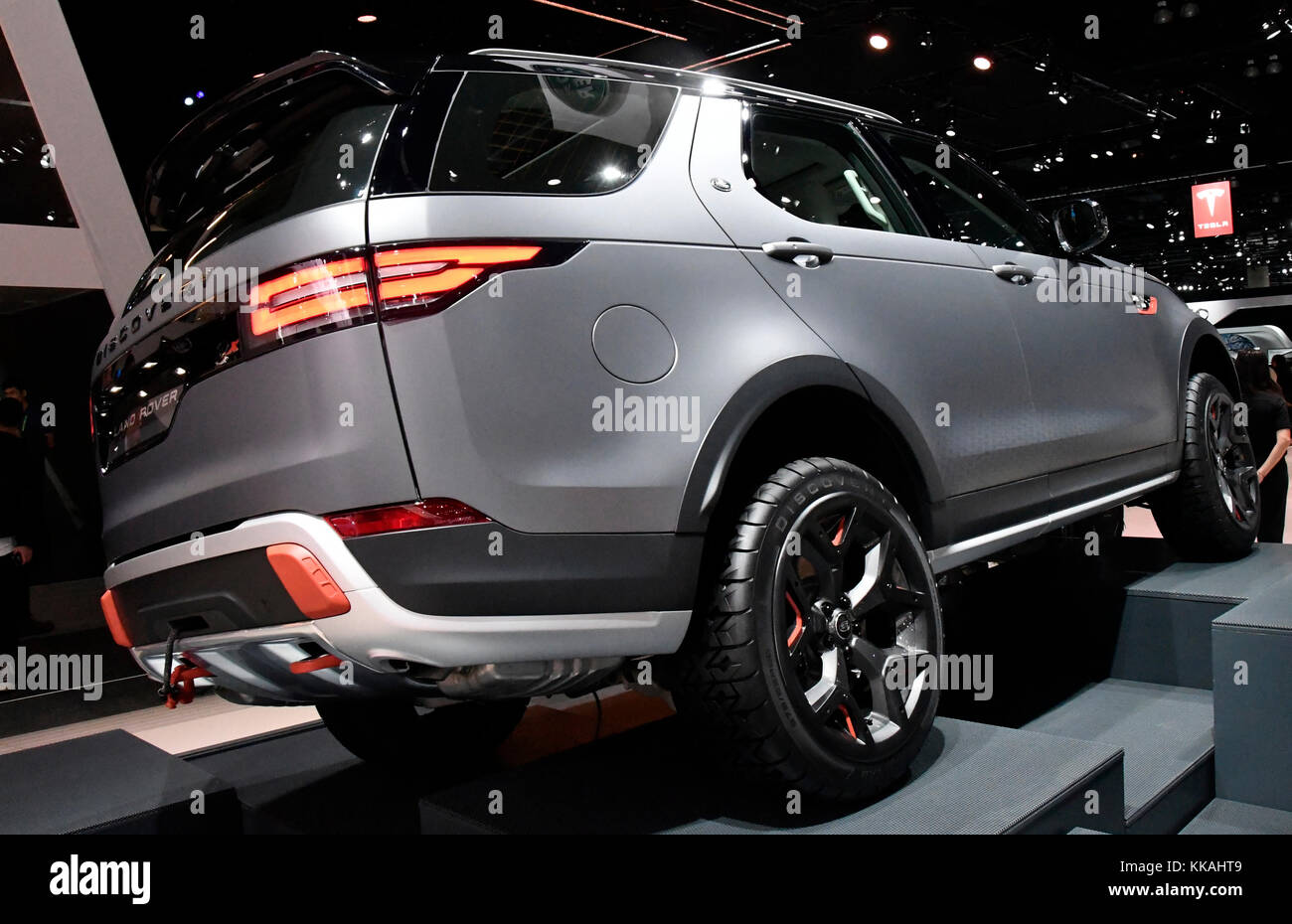 Los Angeles CA. 29th Nov, 2017. Land Rover new Discovery SVX on display during the 2017 LA Auto show media day Tuesday. 29th Nov, 2017. The show opens to the public on Dec 1-10 at the LA Convention Center.(Photo by Gene Blevins/LA DailyNews/SCNG/ZumaPress. Credit: Gene Blevins/ZUMA Wire/Alamy Live News Stock Photo