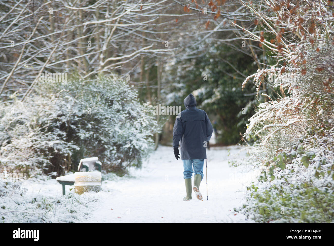 Deeside Way, Aberdeen . 30th November, 2017. A walker on the Deeside
