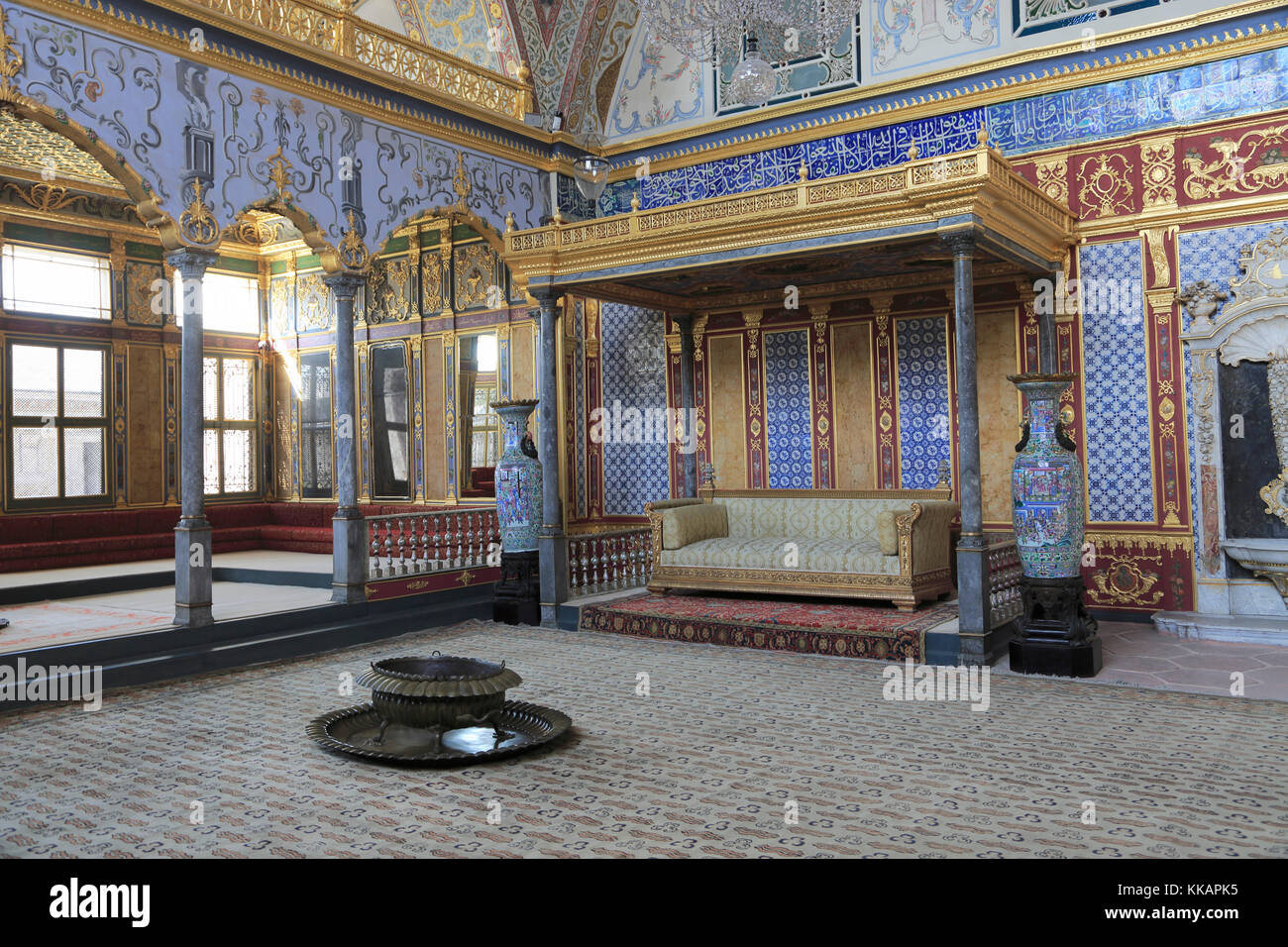 Imperial Hall, Throne Room, The Harem, Topkapi Palace, UNESCO World Heritage Site, Istanbul, Turkey, Europe Stock Photo