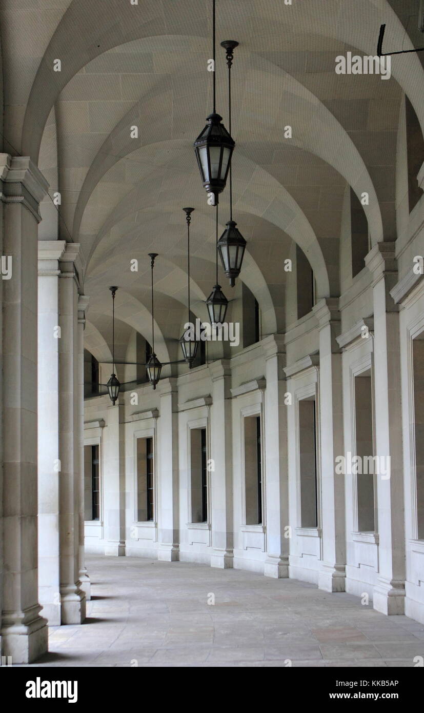 Federal Triangle archway hall in Washington, DC Stock Photo - Alamy