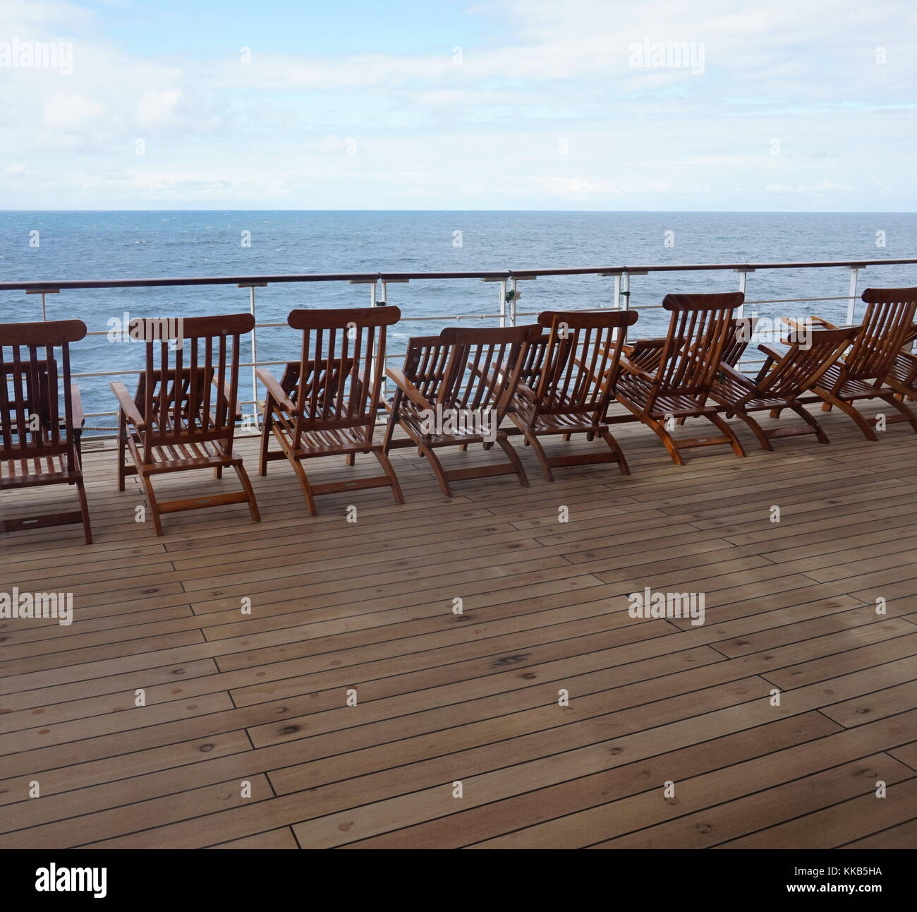 Titanic promenade deck hires stock photography and images Alamy