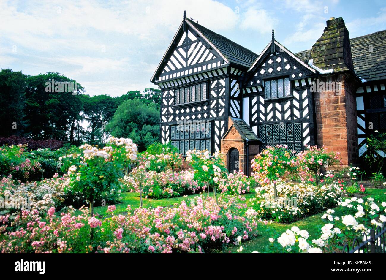 Speke Hall. Tudor period country mansion house in Speke, near Liverpool, Merseyside, England. Dates from 1530. Stock Photo