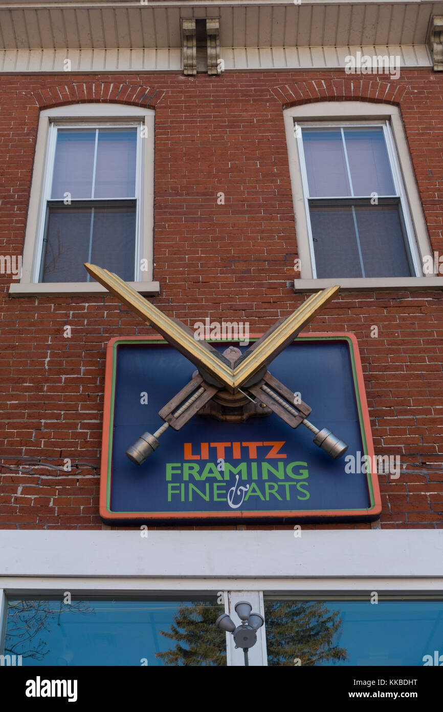 American framing hires stock photography and images Alamy