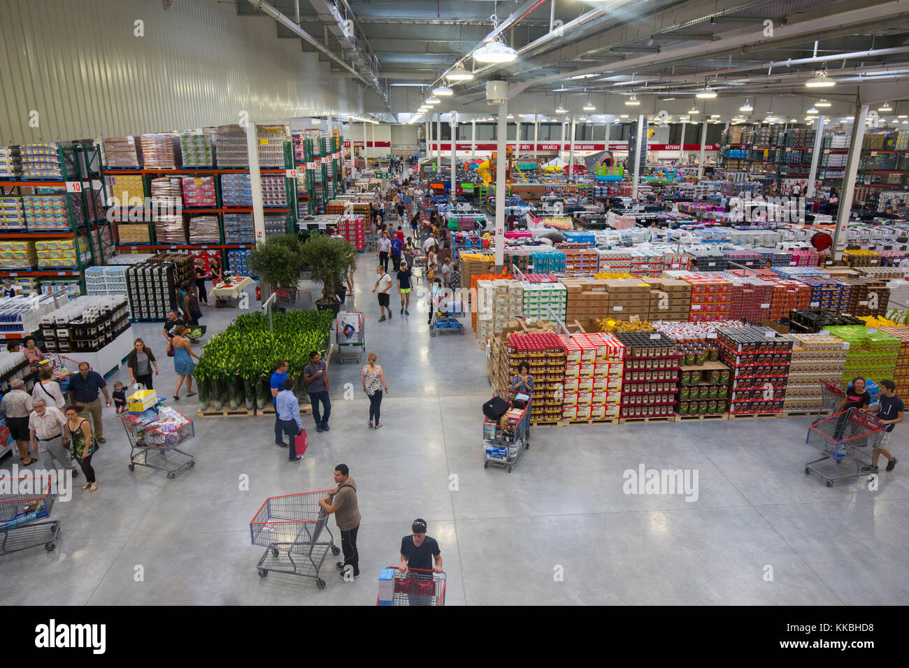 Costco france hires stock photography and images Alamy