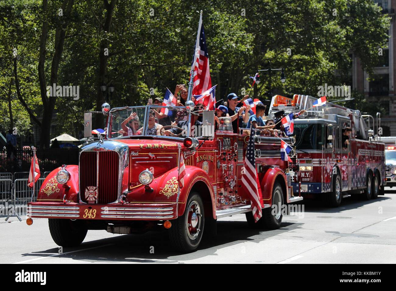 New York First Responders On Parade Duty, New York USA Stock Photo - Alamy