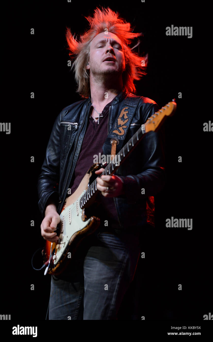 HOLLYWOOD FL - FEBRUARY 07: Kenny Wayne Shepherd of the Kenny Wayne