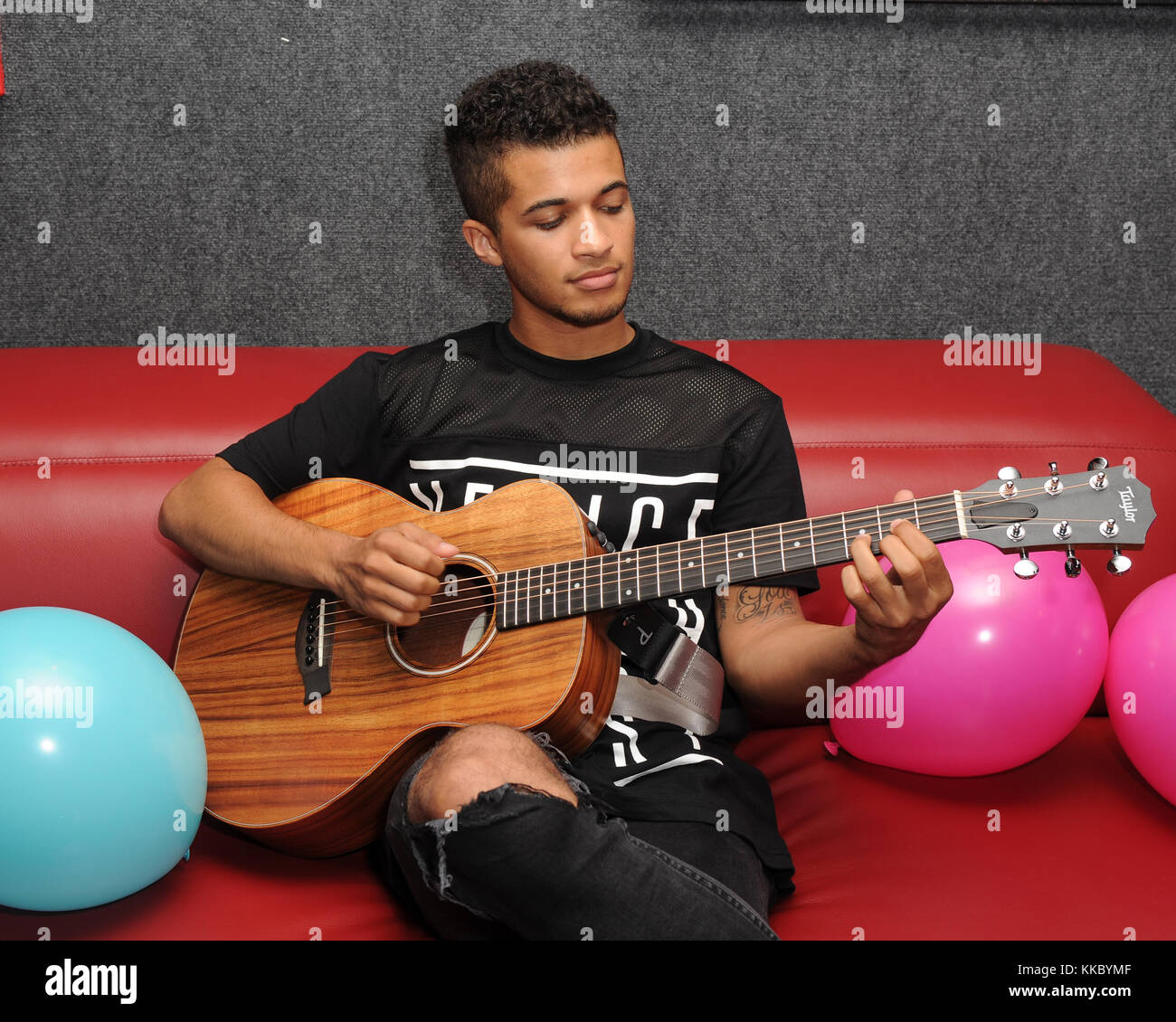 Jordan fisher visits radio station y 100 hi-res stock photography and  images - Alamy