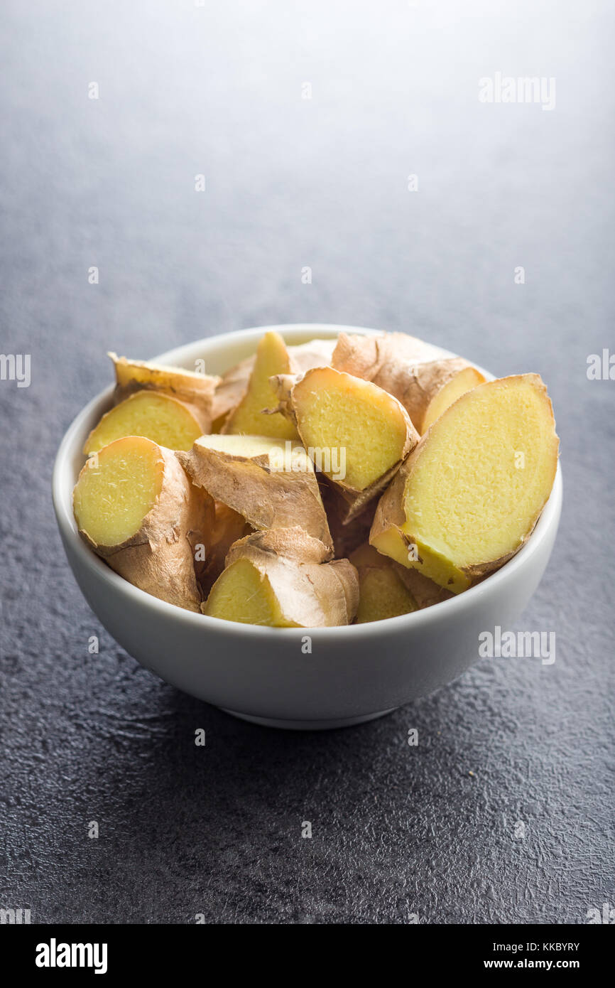 Sliced ginger root. Healthy ginger in bowl Stock Photo Alamy