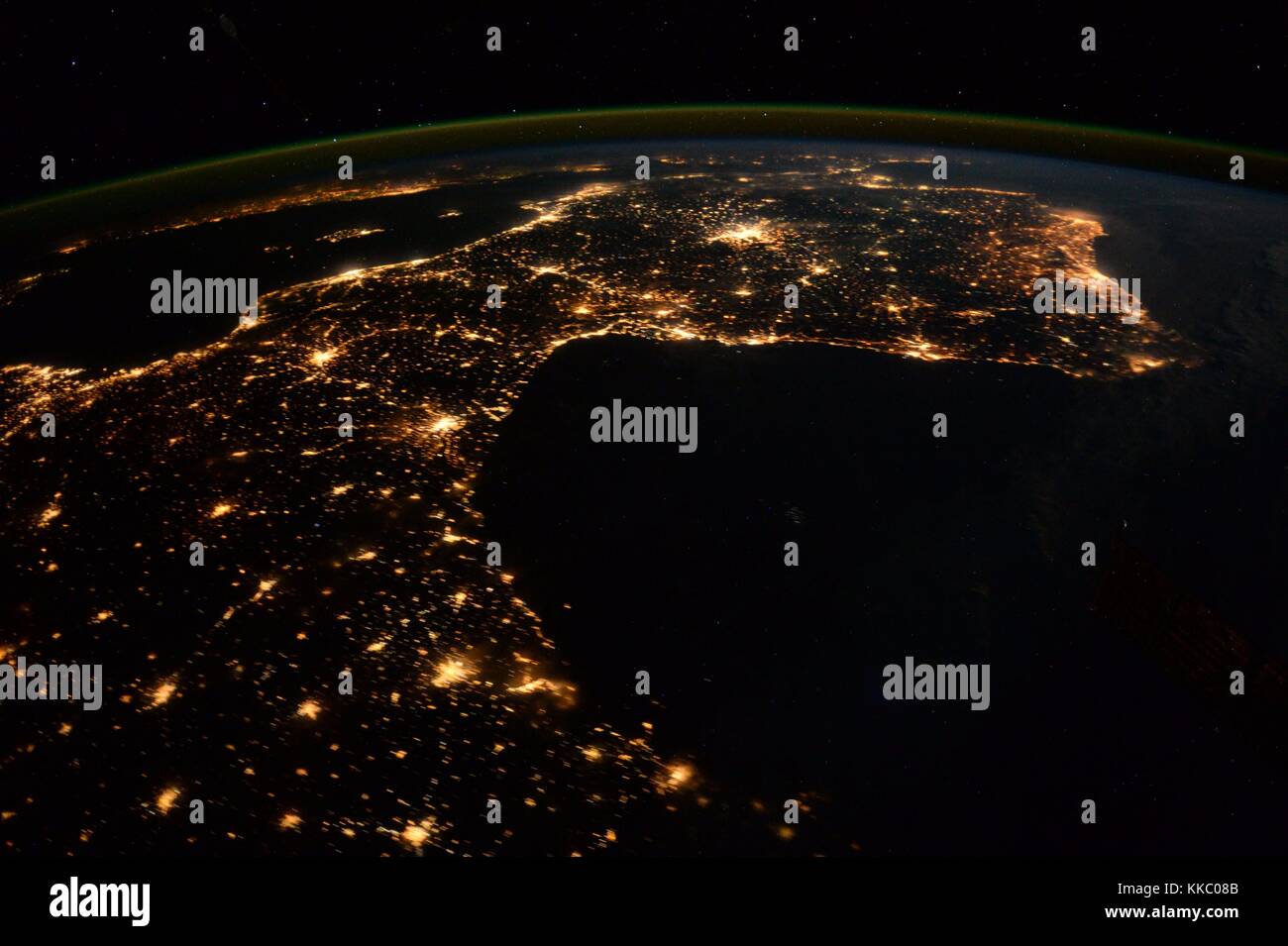 48+ The Earth At Night Time Gif