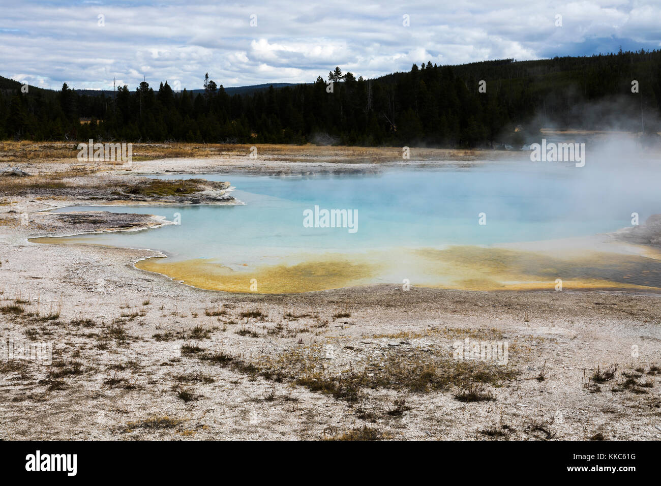 Sapphire Pool Thermal Feature in Biscuit Geyser Basin, Yellowstone ...