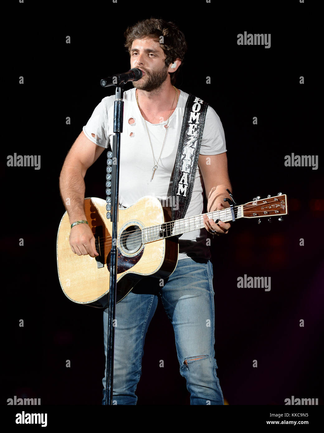 Thomas Rhett High Resolution Stock Photography and Images Alamy
