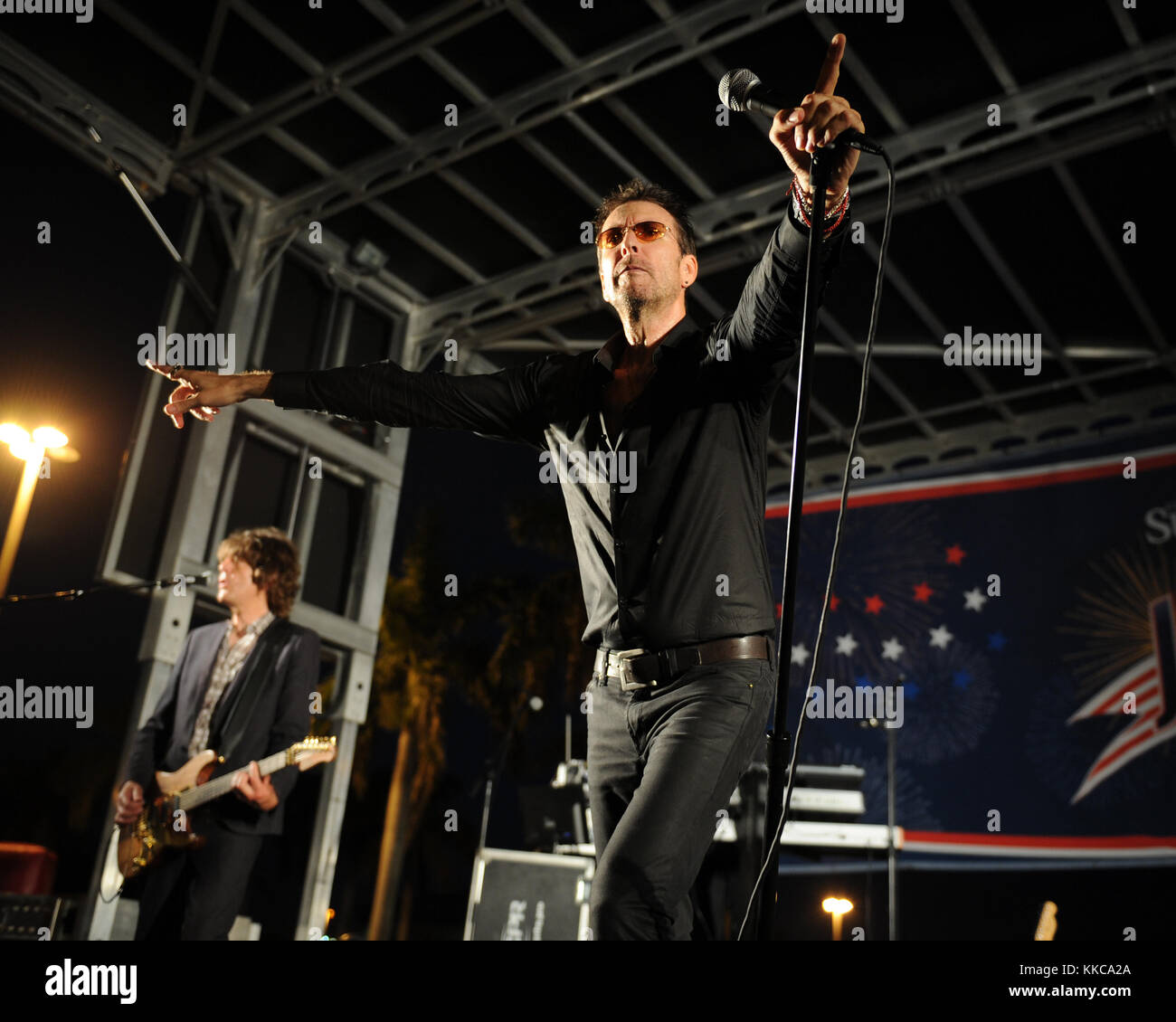 The fixx hi-res stock photography and images - Alamy