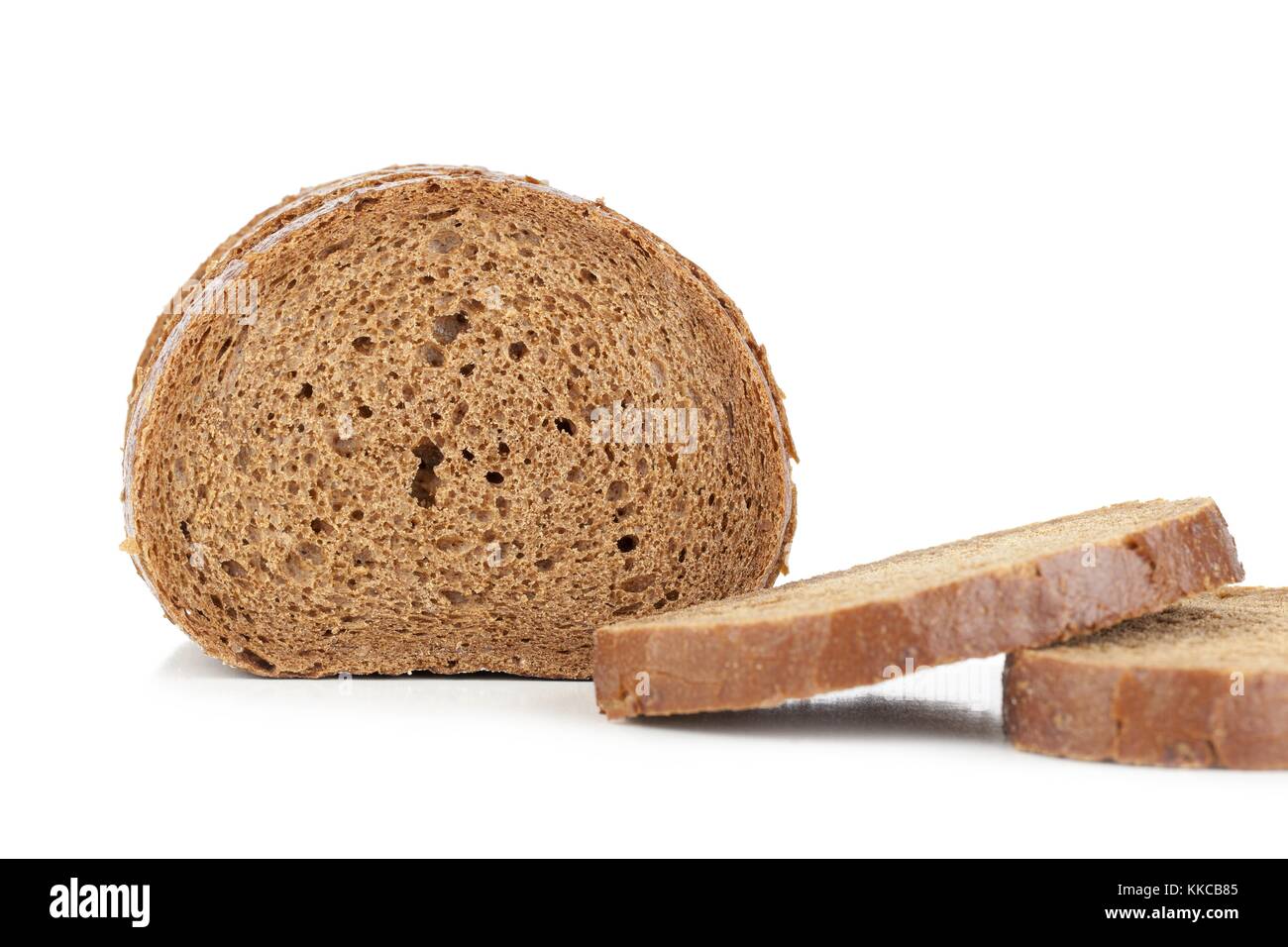 slices of pumpernickel bread Stock Photo Alamy