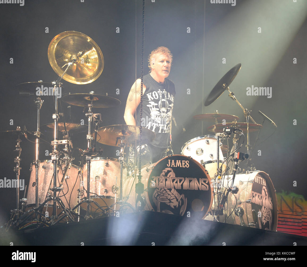NEW YORK, NY - SEPTEMBER 12: (Embargoed until September 26, 2015) James Kottak of Scorpions performs at the Barclays Center on September 12, 2015 in the Brooklyn borough of New York City.   People:  James Kottak Stock Photo