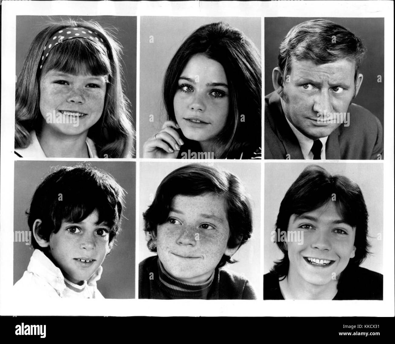 FEB 1 1971  'The Partridge Family' (Top row - left to right) Suzanne Crough as Trach, Susan Dey as Laurie, Dave Madden as their business agent, Reuben, and (Bottom - left to right) Jeremy Gelbwaks as Christopher, Danny Bonaduce as Danny, and David Cassidy as Keith.  'The Partridge Family' which stars Shirley Jones as their mother, is aired on Fridays, (8:30-9:00 p.m. EDT). The Partridge Family Cast 1970 Stock Photo