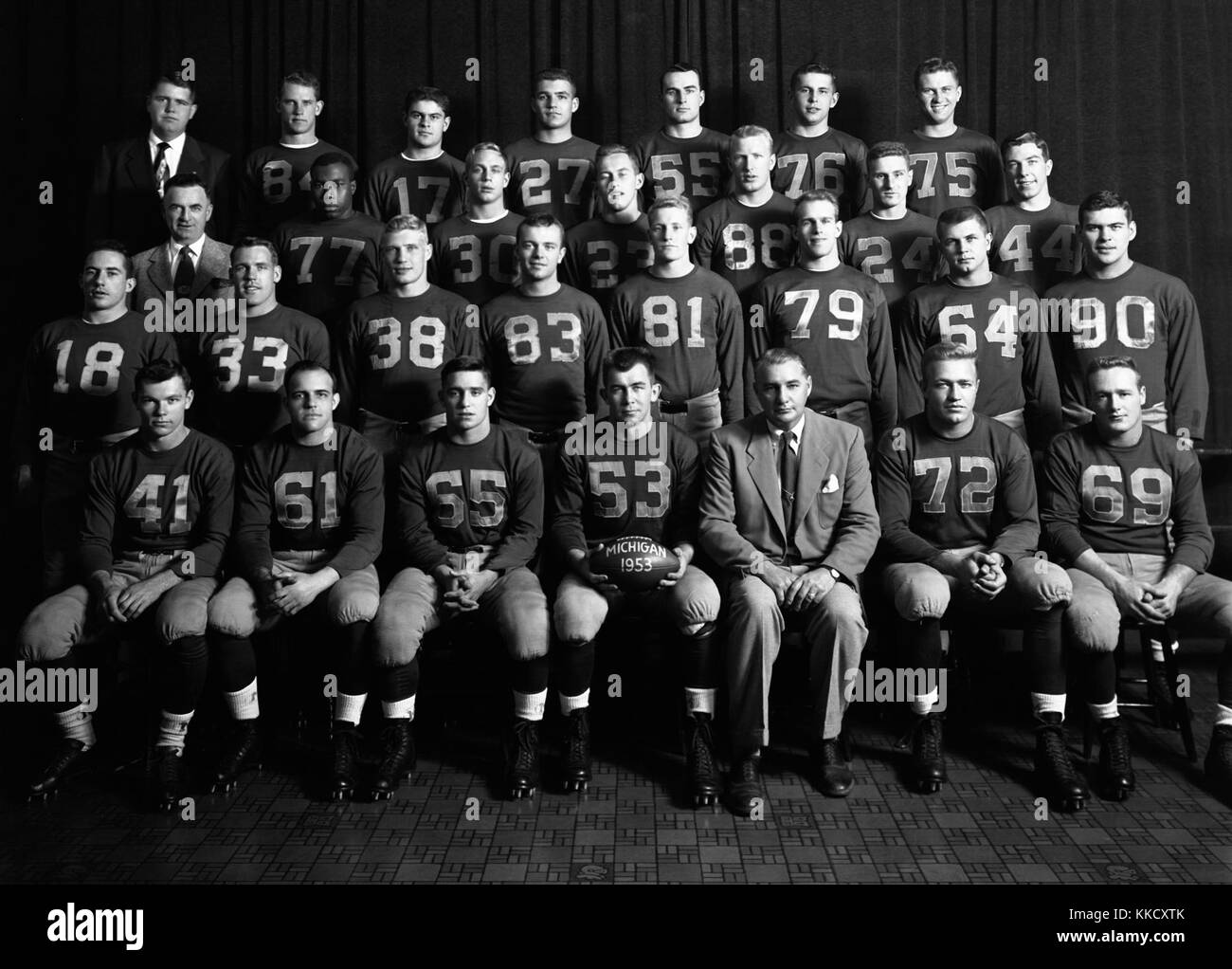 1953-michigan-football-team-stock-photo-alamy