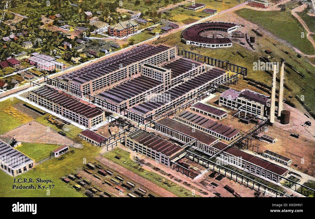 Illinois Central Railroad shops Paducah KY 1943 Stock Photo Alamy