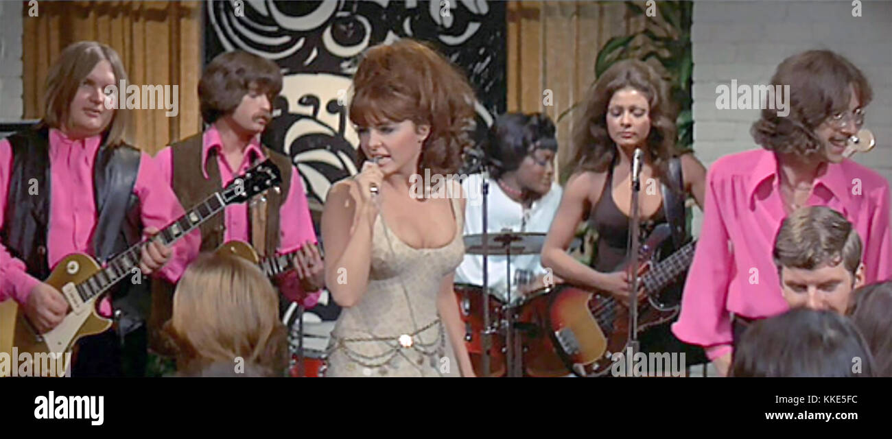 BEYOND THE VALLEY OF THE DOLLS 1970 Twentieth Century Fox film with Dolly Reed on voicals with the Strawberry Alarm Clock group Stock Photo