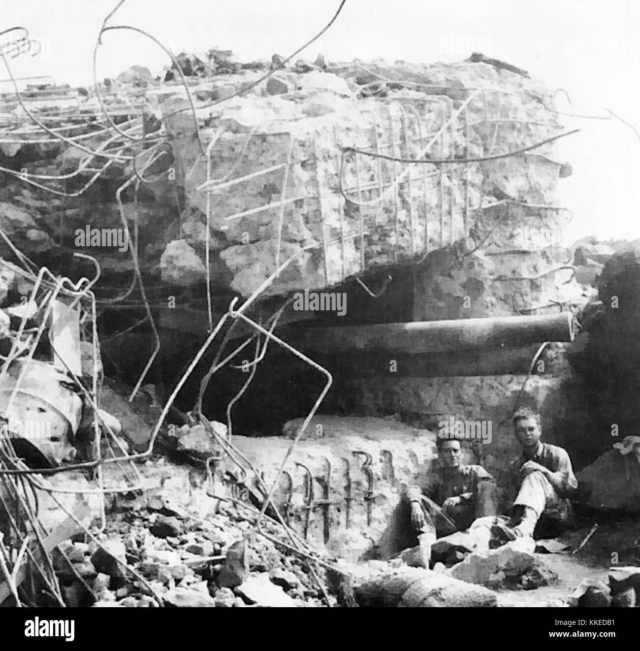 Japanese 120mm Gun at Iwo Jima Stock Photo