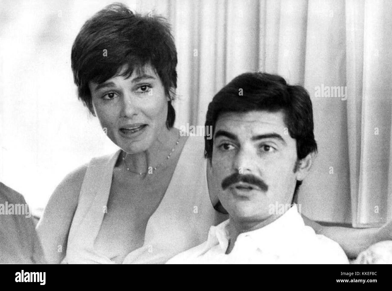 Paula Prentiss Richard Benjamin 1973 Stock Photo