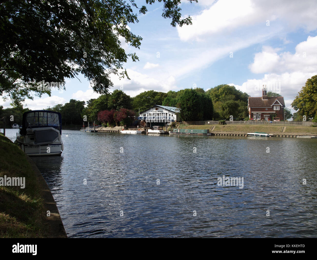 View across river towards Weybridge Mariners Motor Boat Club in