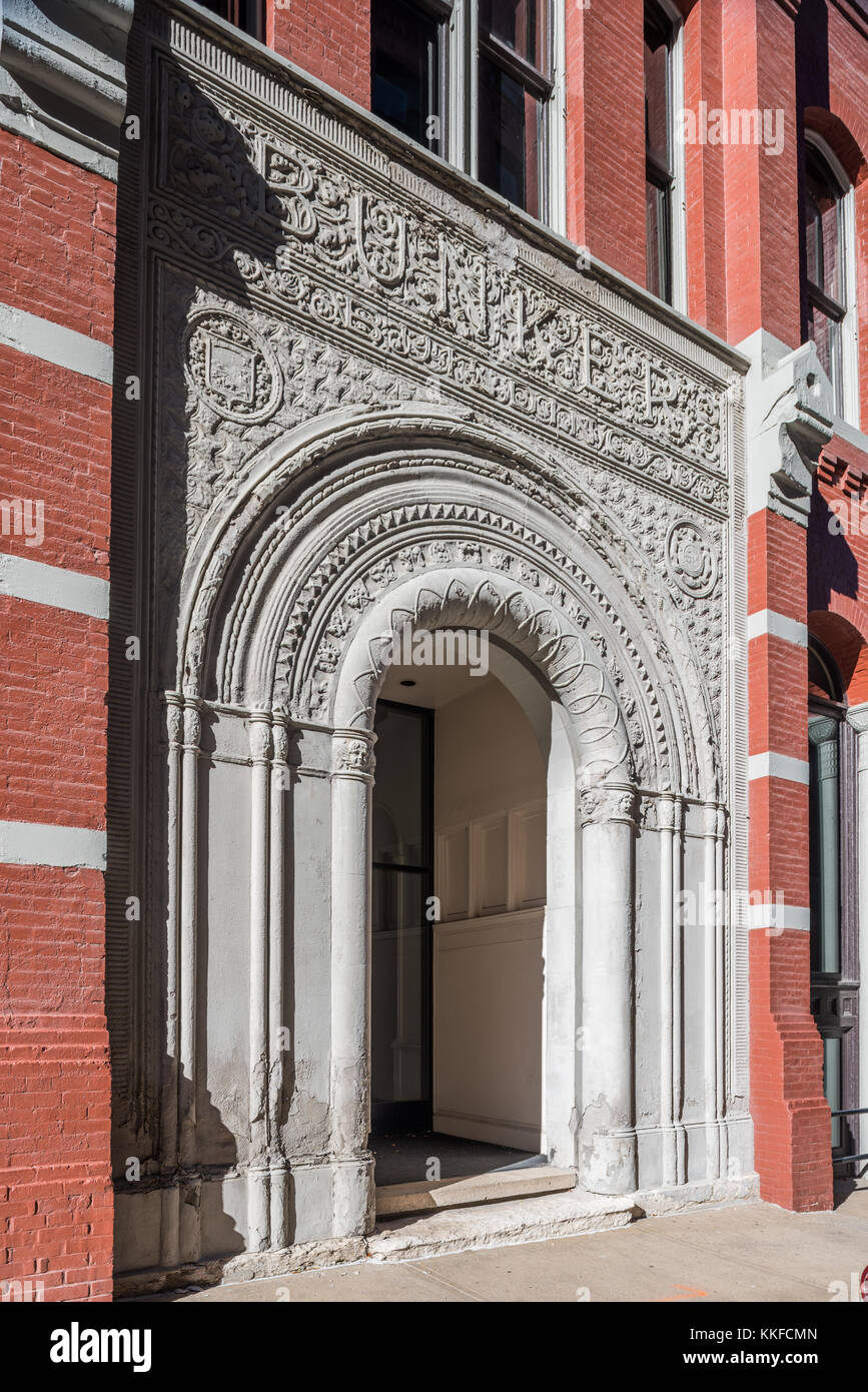 The Bunker Building in downtown Kansas City Stock Photo Alamy