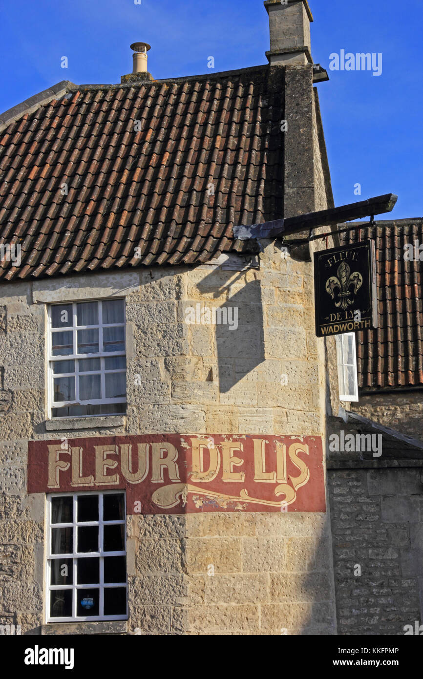 Fleur de lys public house hires stock photography and images Alamy