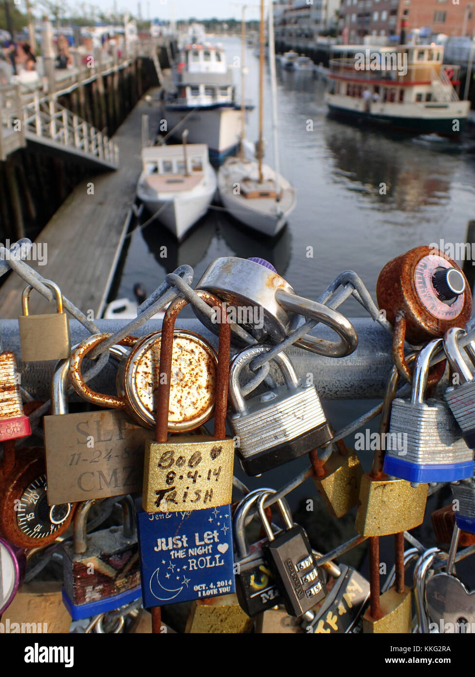 Commitment love lock hires stock photography and images Alamy