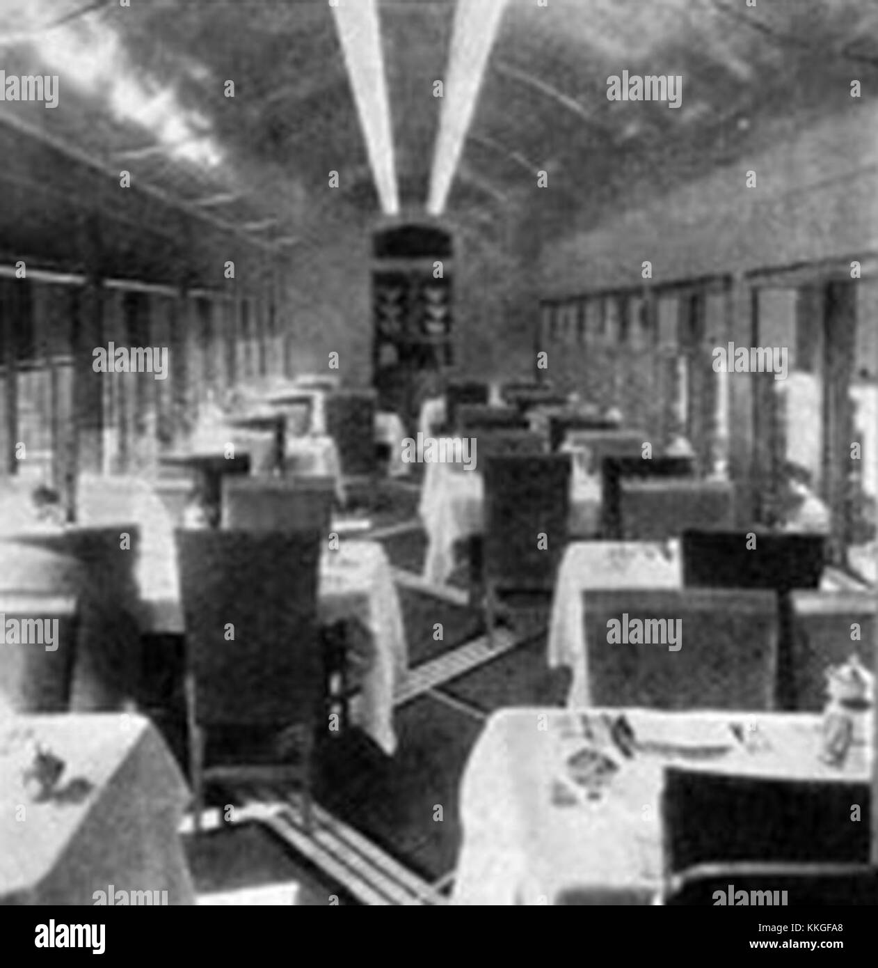 Blackhawk dining car 1934 Stock Photo Alamy