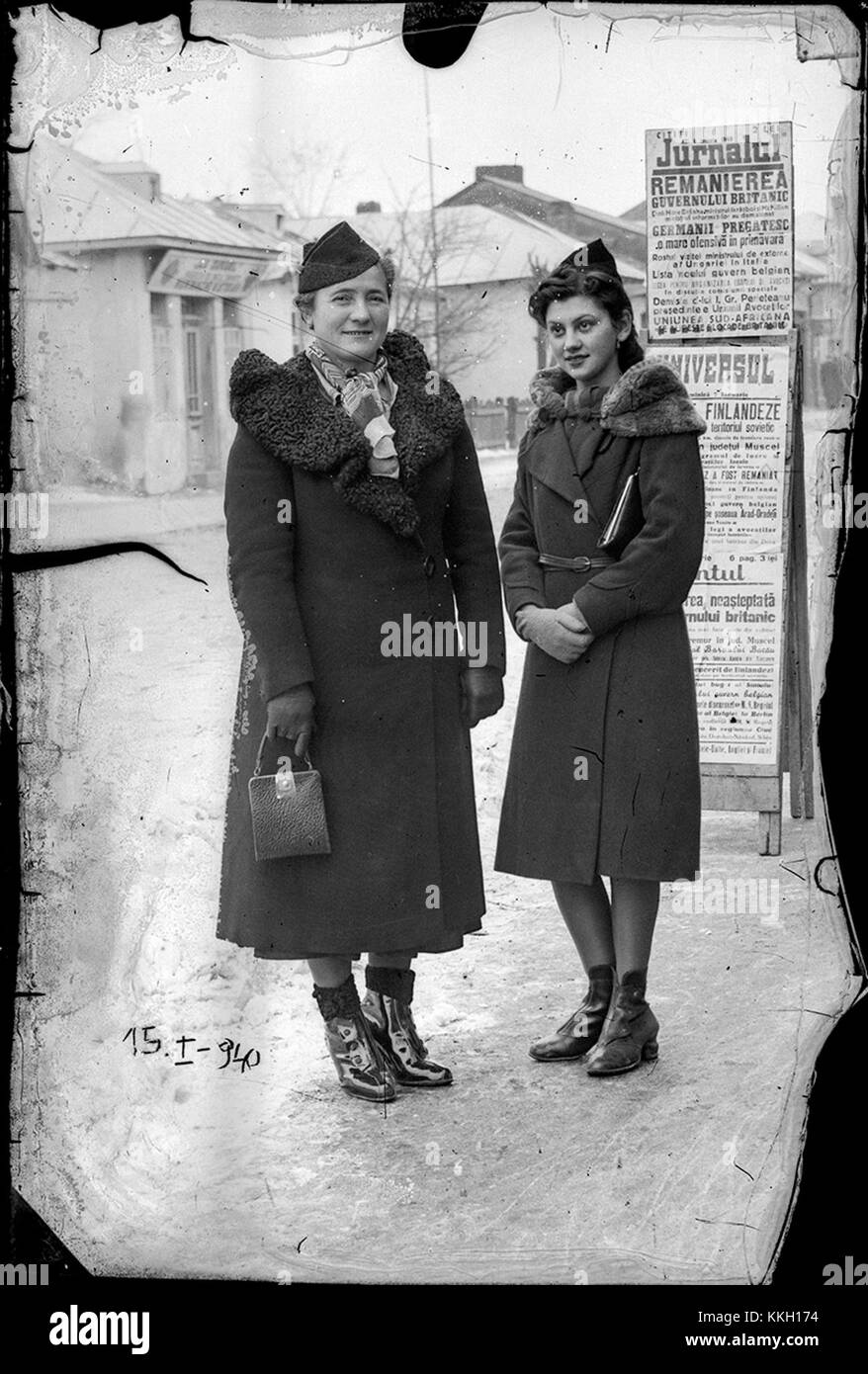 The Compagnons De France Walking Through The Streets Of Vichy In The Streets Photo Dactualit%c3%a9