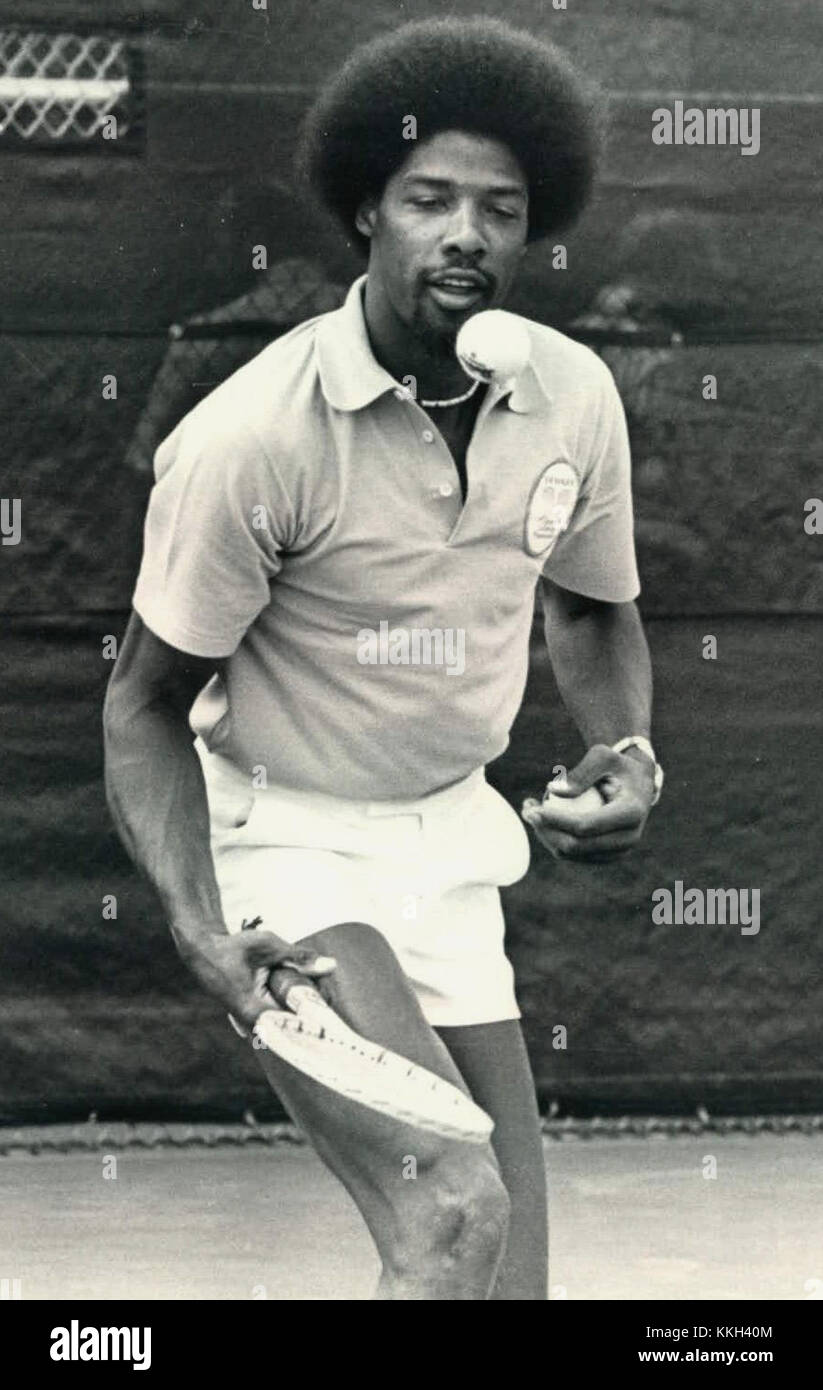 Julius Erving tennis (1 Stock Photo - Alamy