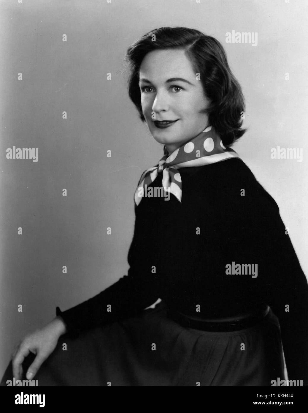 Geraldine Fitzgerald 1956 Stock Photo Alamy