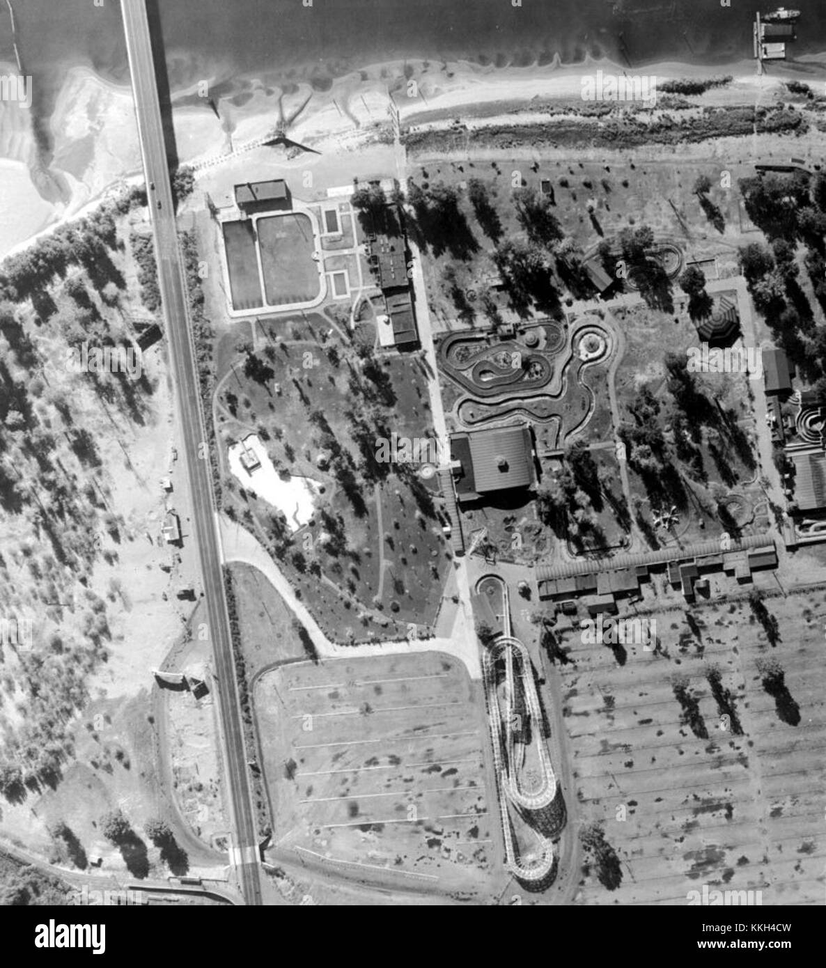 Jantzen Beach Amusement Park, opened in 1928 and located in Portland ...