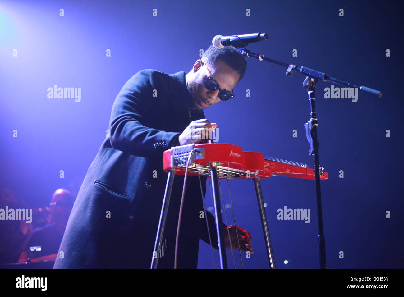 NEW YORK, NY - NOVEMBER 29: Robert Randolph at America Salutes You and ...