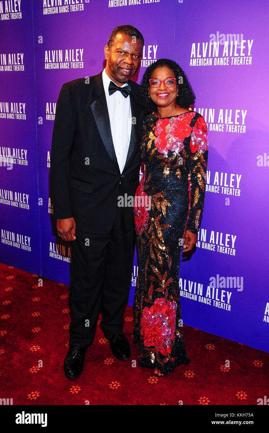 new-york-ny-usa-29th-nov-2017-howard-bradnock-and-paulette