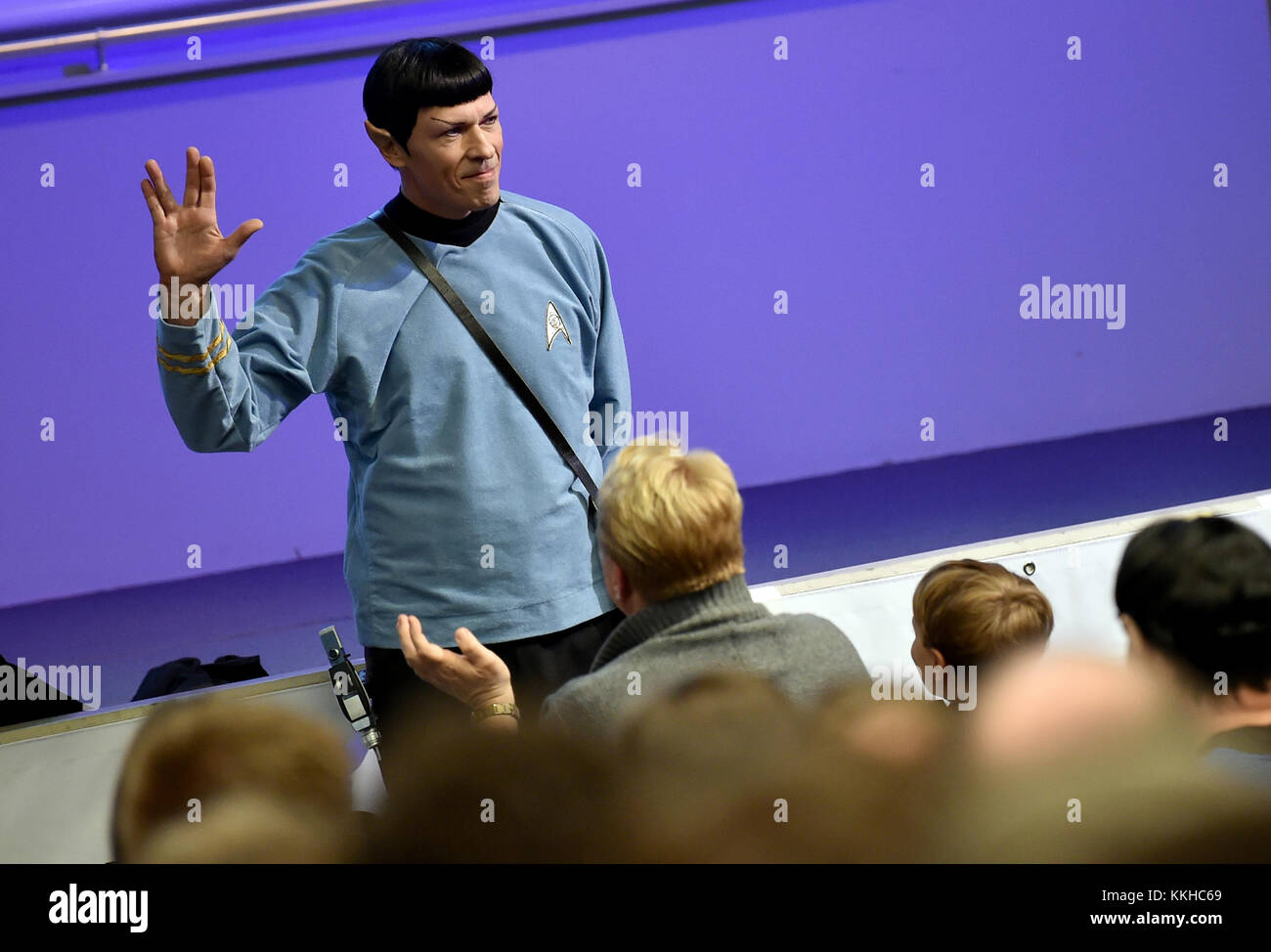 Berlin, Germany. 1st Dec, 2017. Jens welcomes the audience wearing a Mr. Spock costume from the 'Star Trek' series during the start of the Star Trek lecture on artificial intelligence and science fiction at the Beuth University of Applied Sciences ('Beuth Hochschule fuer Technik') in Berlin, Germany, 1 December 2017. Credit: Britta Pedersen/dpa-Zentralbild/dpa/Alamy Live News Stock Photo