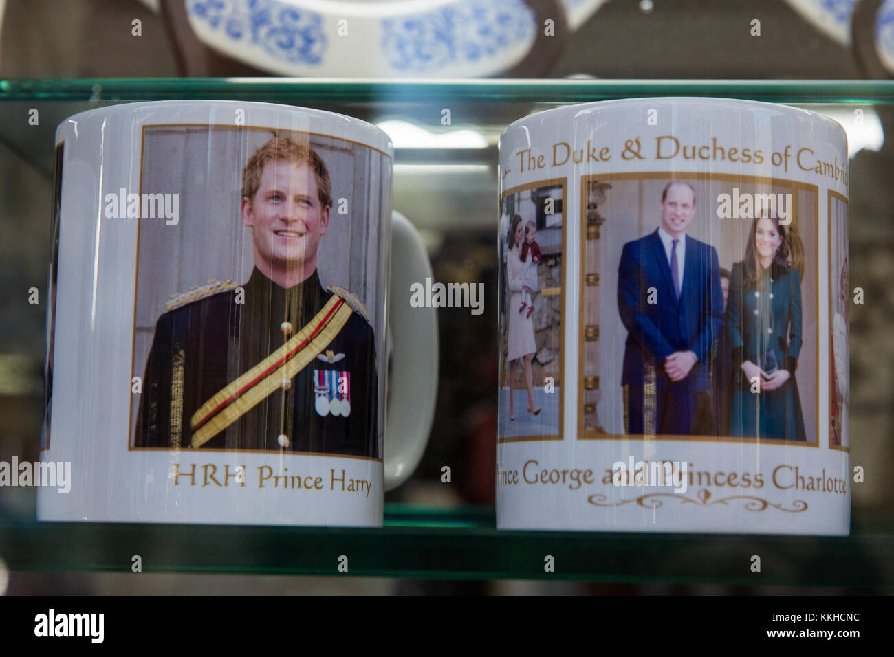 Windsor, UK. 1st Dec, 2017. Royal souvenirs in the window of a gift shop. Credit: Mark Kerrison/Alamy Live News Stock Photo