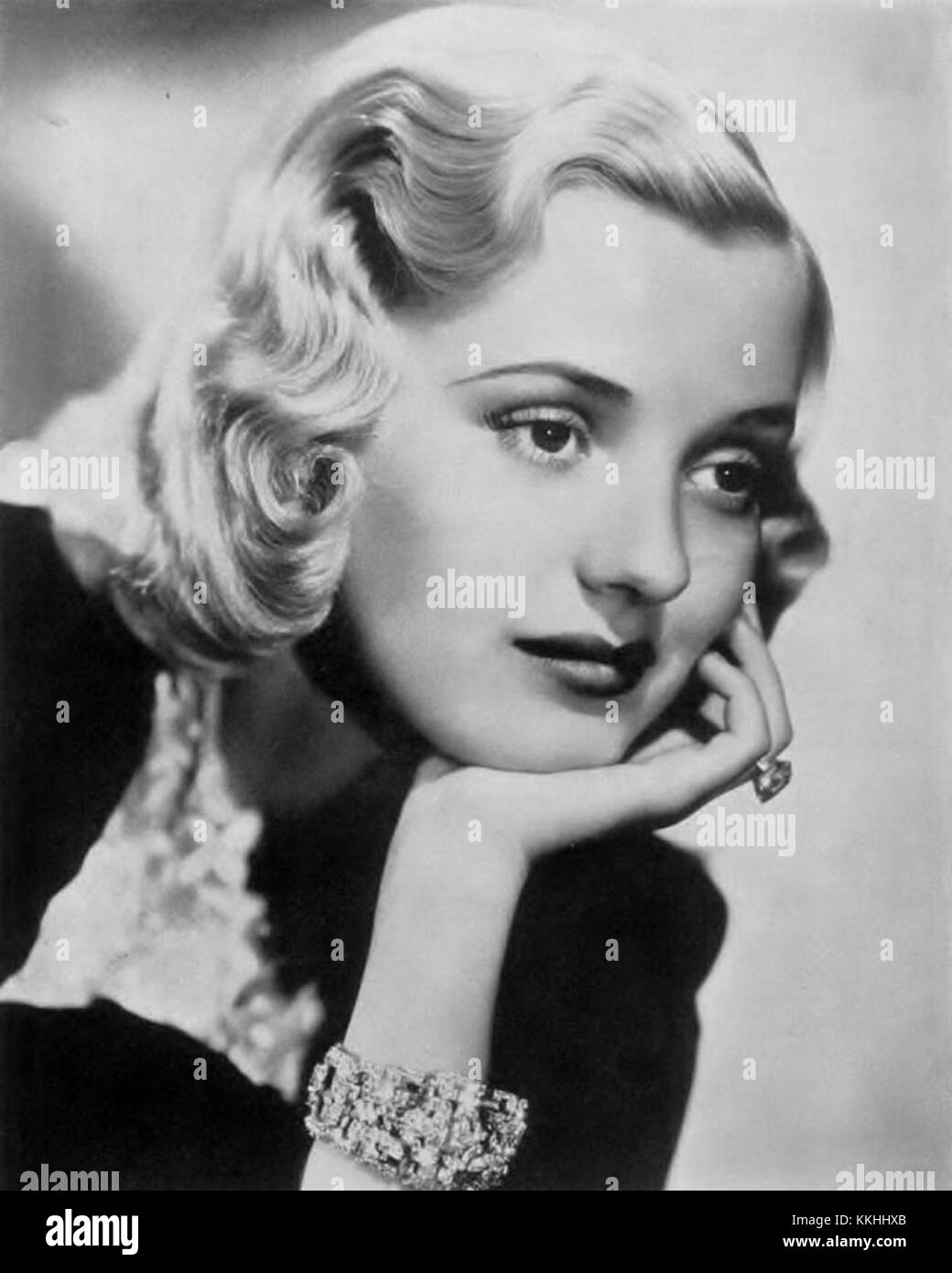 Phyllis Brooks, an American actress, is featured in an Argentinean magazine advertisement. Known for her roles in films and TV, Brooks was a prominent figure in American entertainment during the mid-20th century. Stock Photo