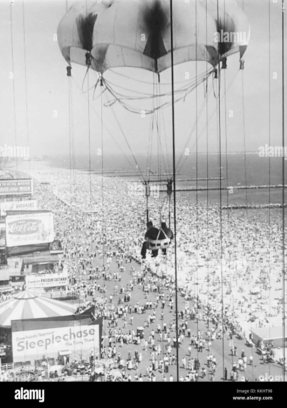 Parachute Ride Steeplechase Park 1959 Stock Photo Alamy