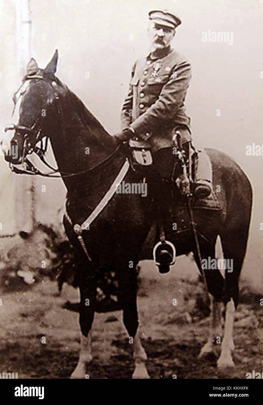 J%%C3%%B3zef Pi%%C5%%82sudski na kasztance Stock Photo - Alamy