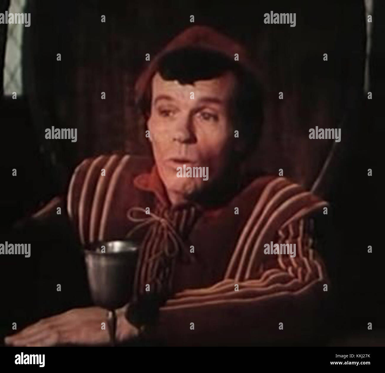 Walter Burke appeared in the trailer for the 1946 film 'Beauty and the ...