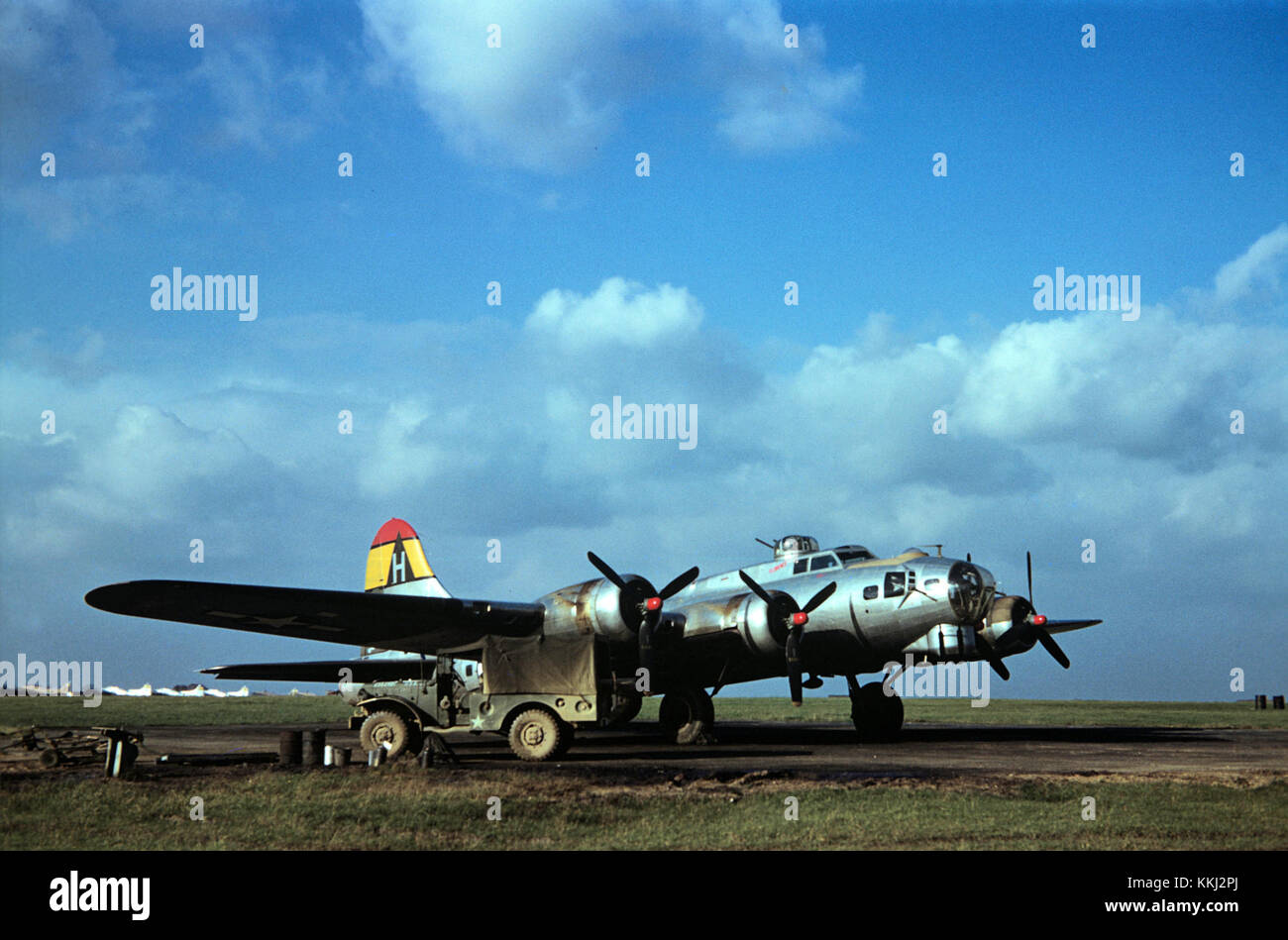 RAF Thurleigh - 306th Bombardment Group - B-17 Flying Fortress Stock ...